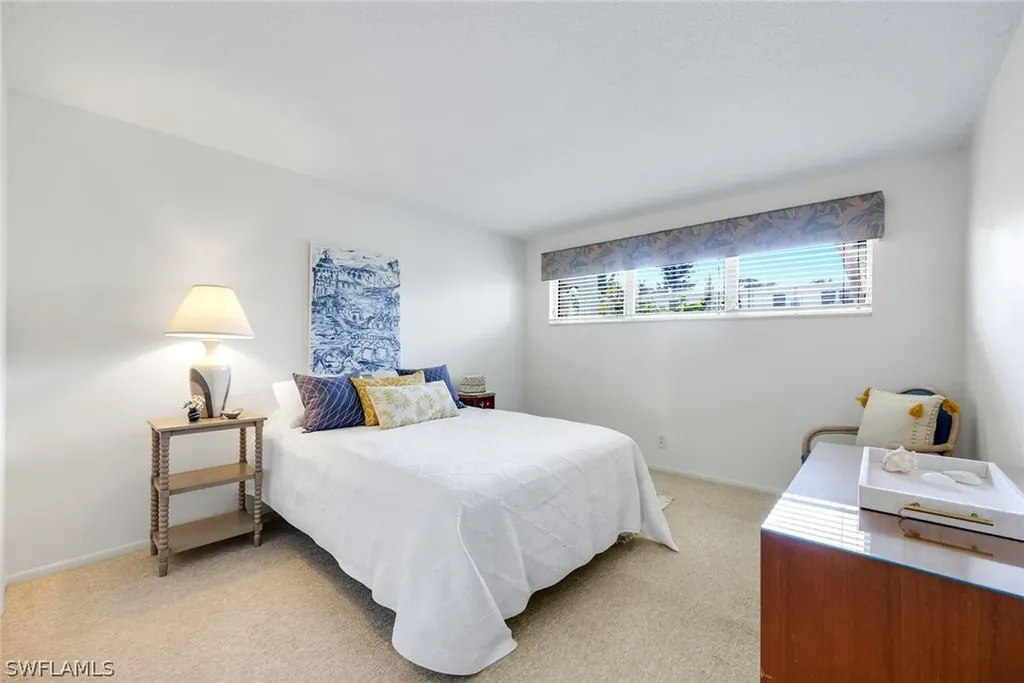 280 2nd Avenue S Naples FL 34102