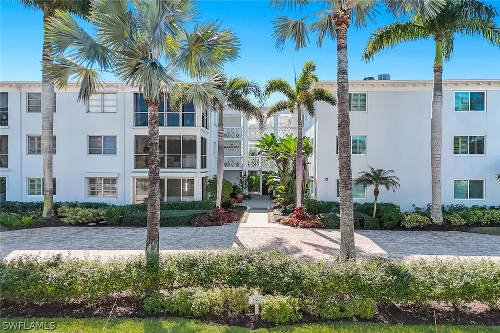 280 2nd Avenue S Naples FL 34102