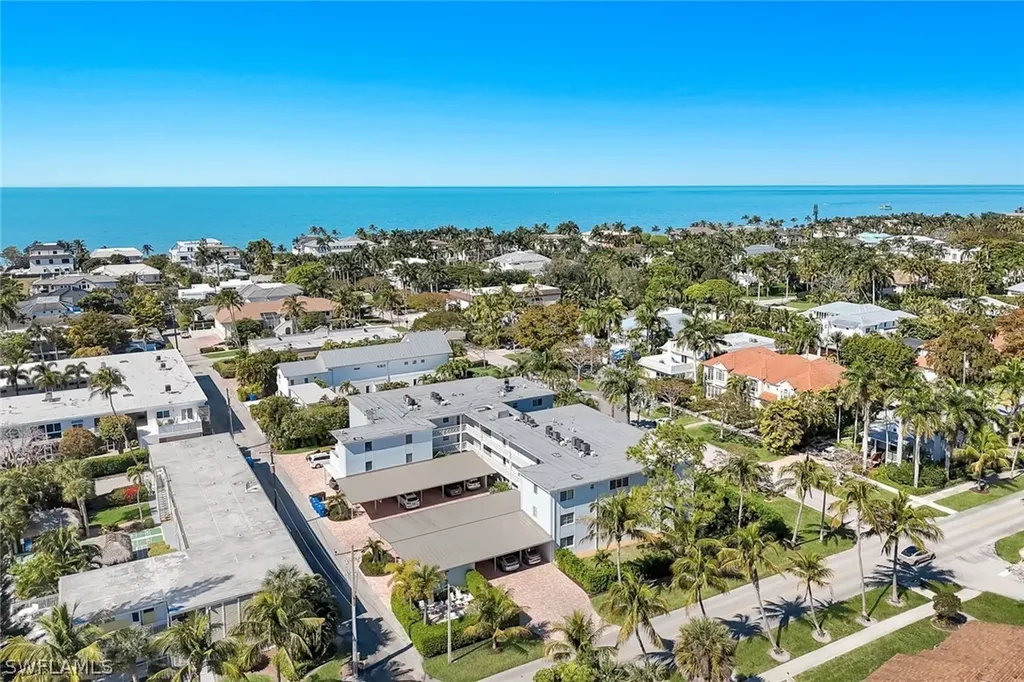 280 2nd Avenue S Naples FL 34102