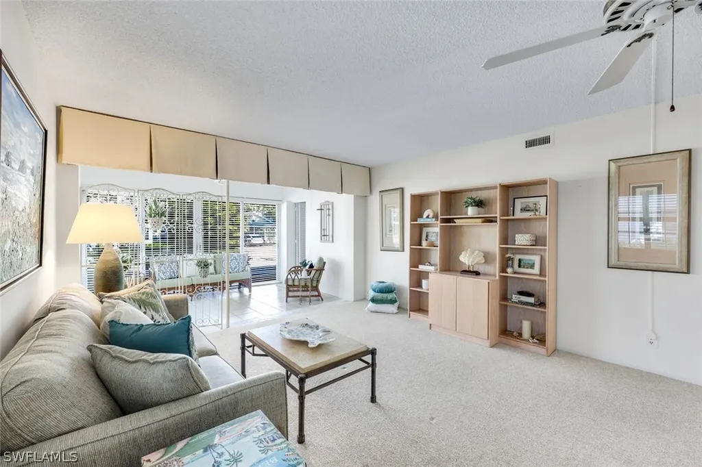 280 2nd Avenue S Naples FL 34102
