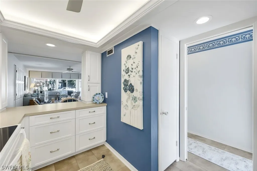 280 2nd Avenue S Naples FL 34102