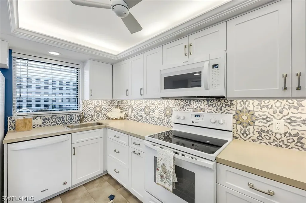 280 2nd Avenue S Naples FL 34102