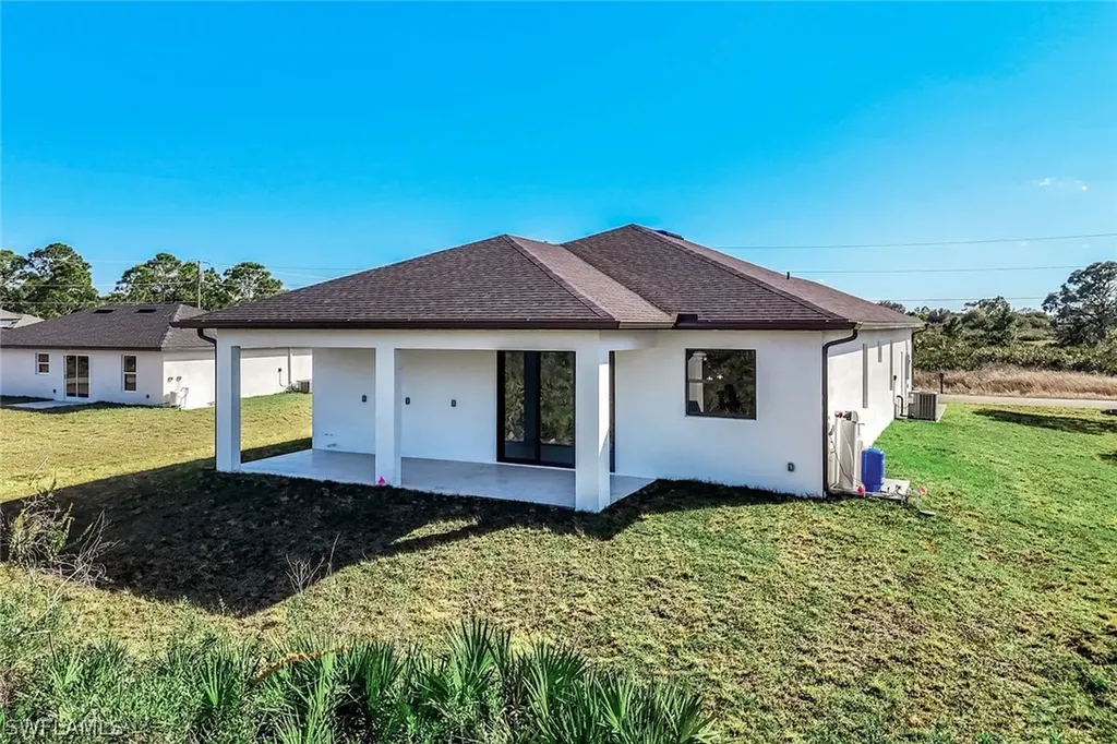 865 Chipley Street E Lehigh Acres FL 33974