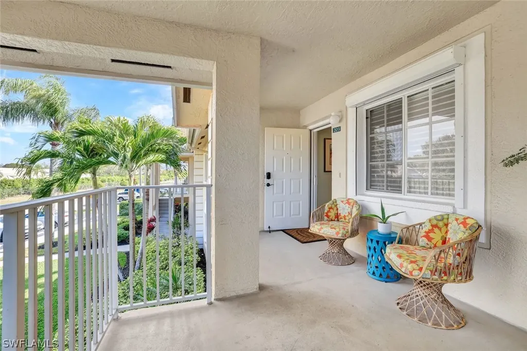 7742 Emerald Circle Naples FL 34109