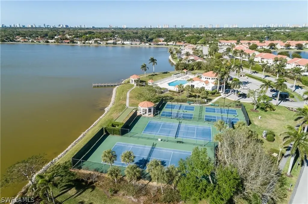 7742 Emerald Circle Naples FL 34109