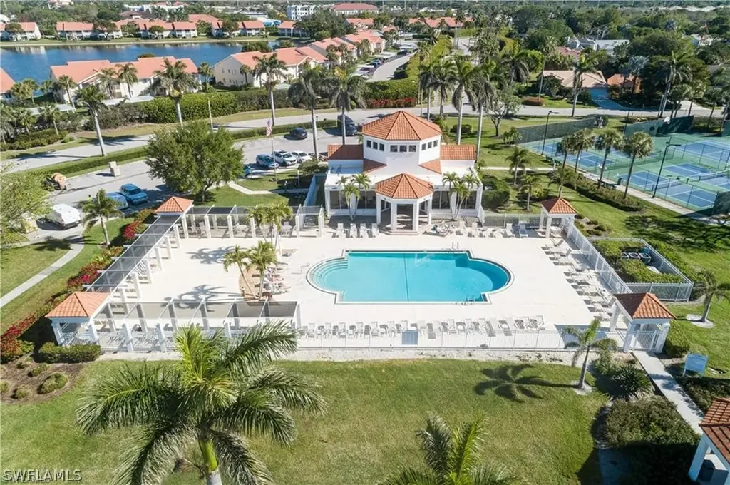 7742 Emerald Circle Naples FL 34109