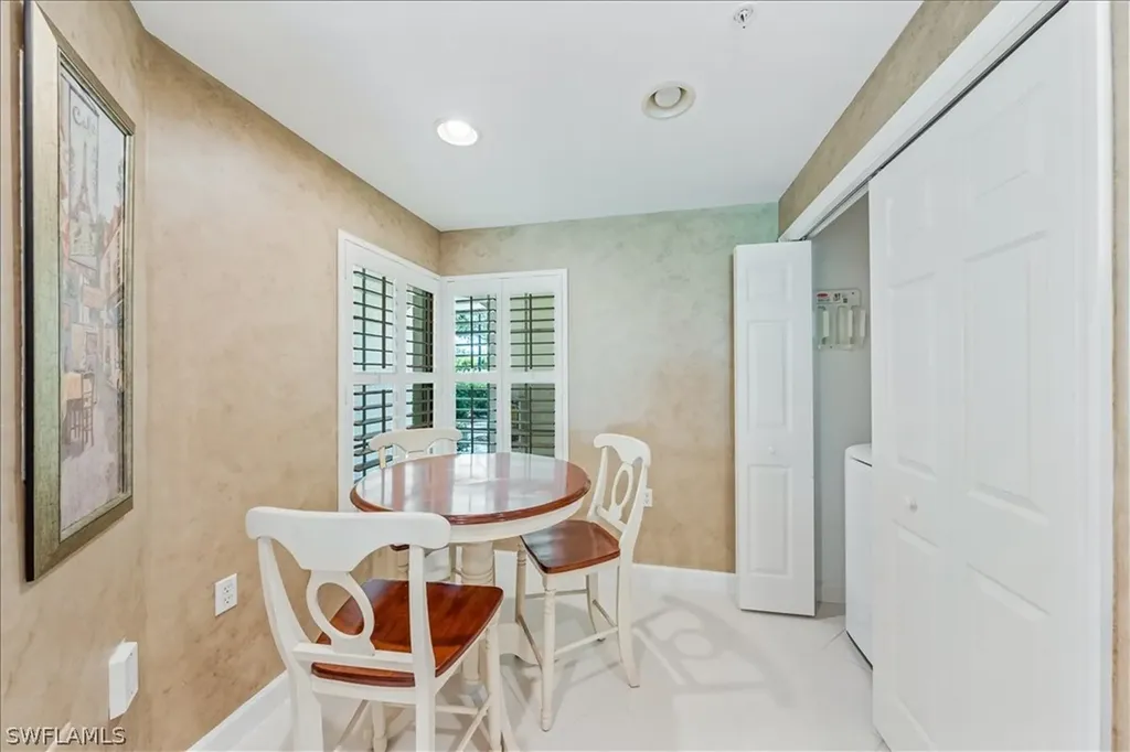 3009 Driftwood Way Naples FL 34109