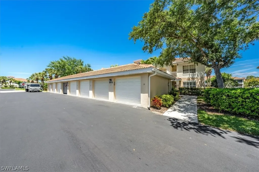 3009 Driftwood Way Naples FL 34109