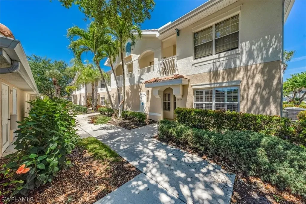 3009 Driftwood Way Naples FL 34109