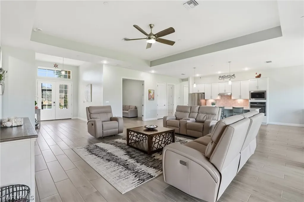 17040 Serengeti Circle Alva FL 33920