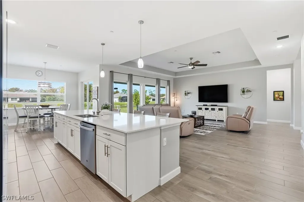 17040 Serengeti Circle Alva FL 33920