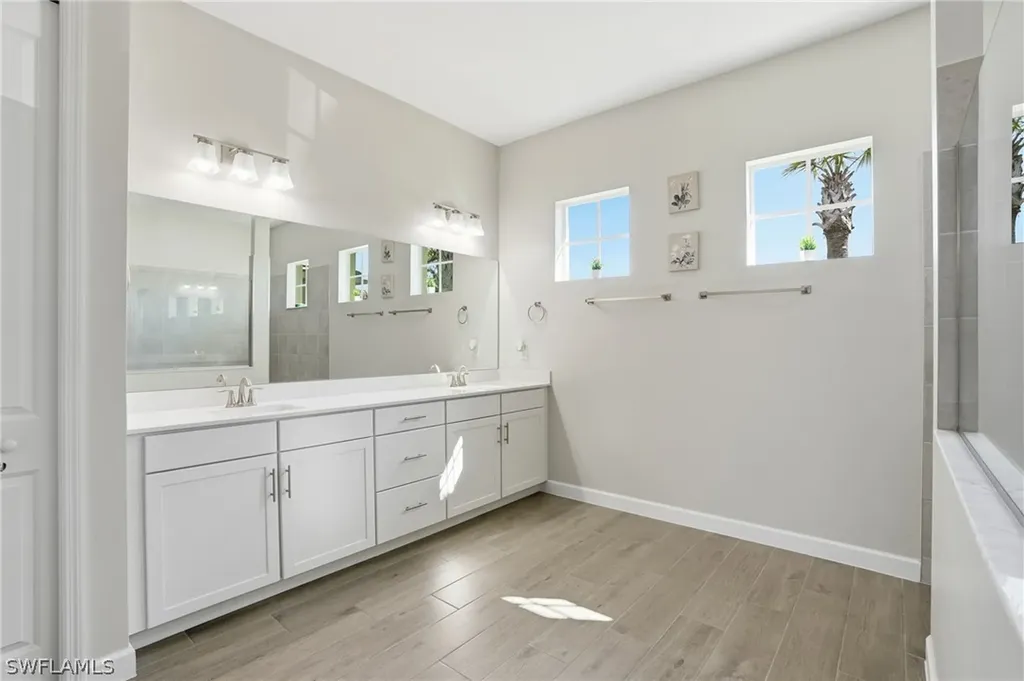 17040 Serengeti Circle Alva FL 33920