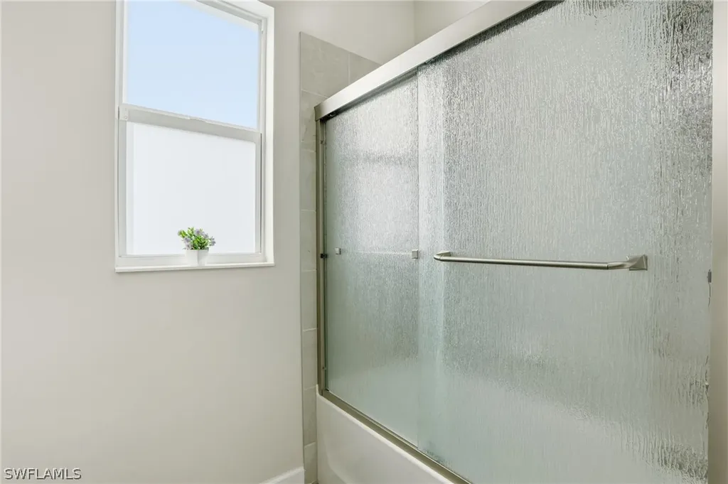 17040 Serengeti Circle Alva FL 33920