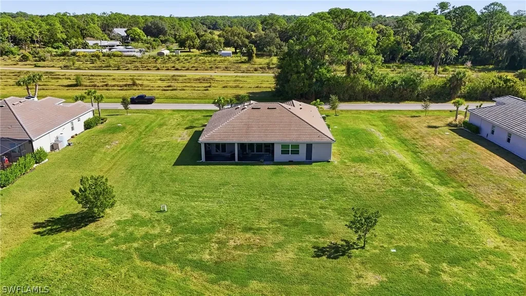 17040 Serengeti Circle Alva FL 33920