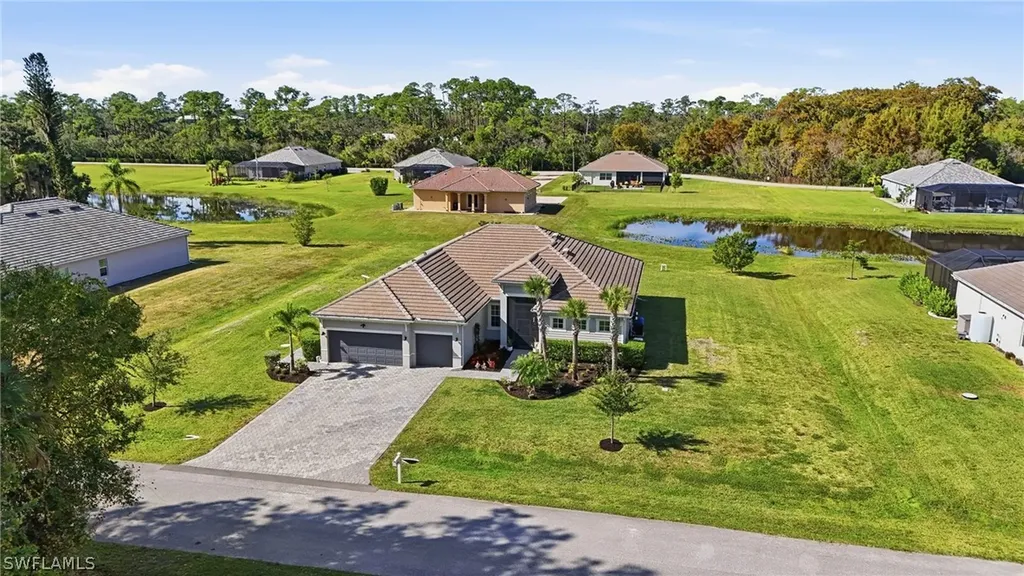 17040 Serengeti Circle Alva FL 33920