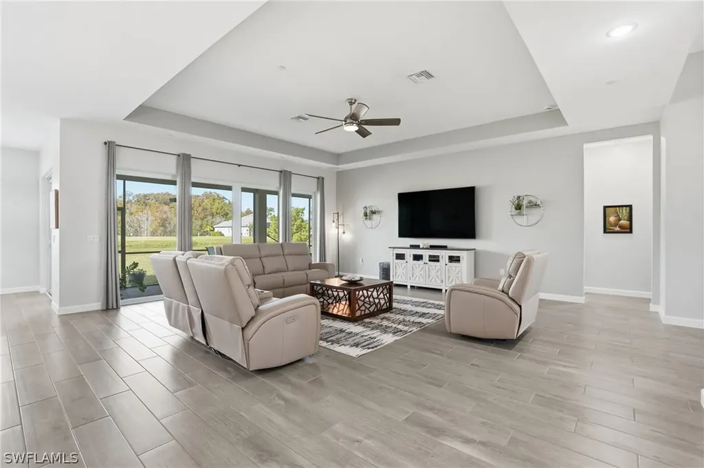 17040 Serengeti Circle Alva FL 33920