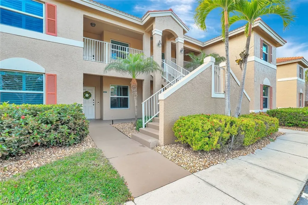 6270 Huntington Lakes Circle Naples FL 34119