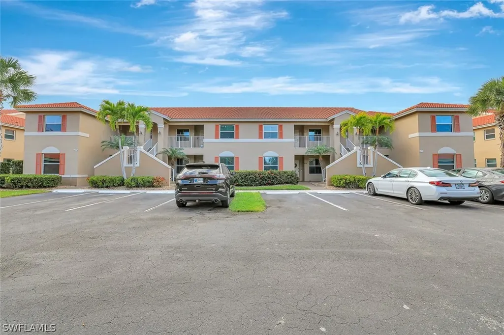 6270 Huntington Lakes Circle Naples FL 34119