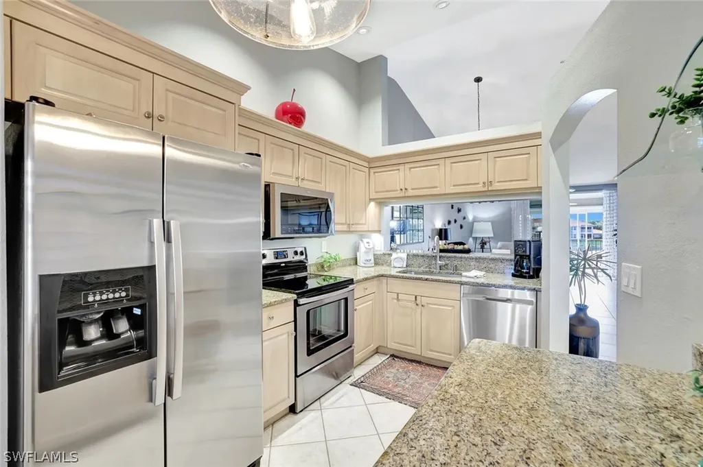 6270 Huntington Lakes Circle Naples FL 34119