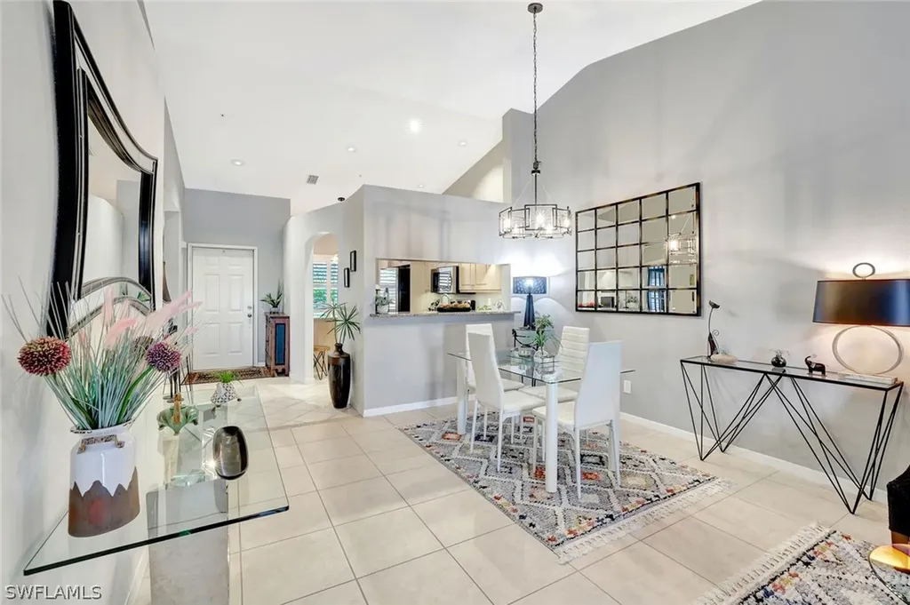 6270 Huntington Lakes Circle Naples FL 34119