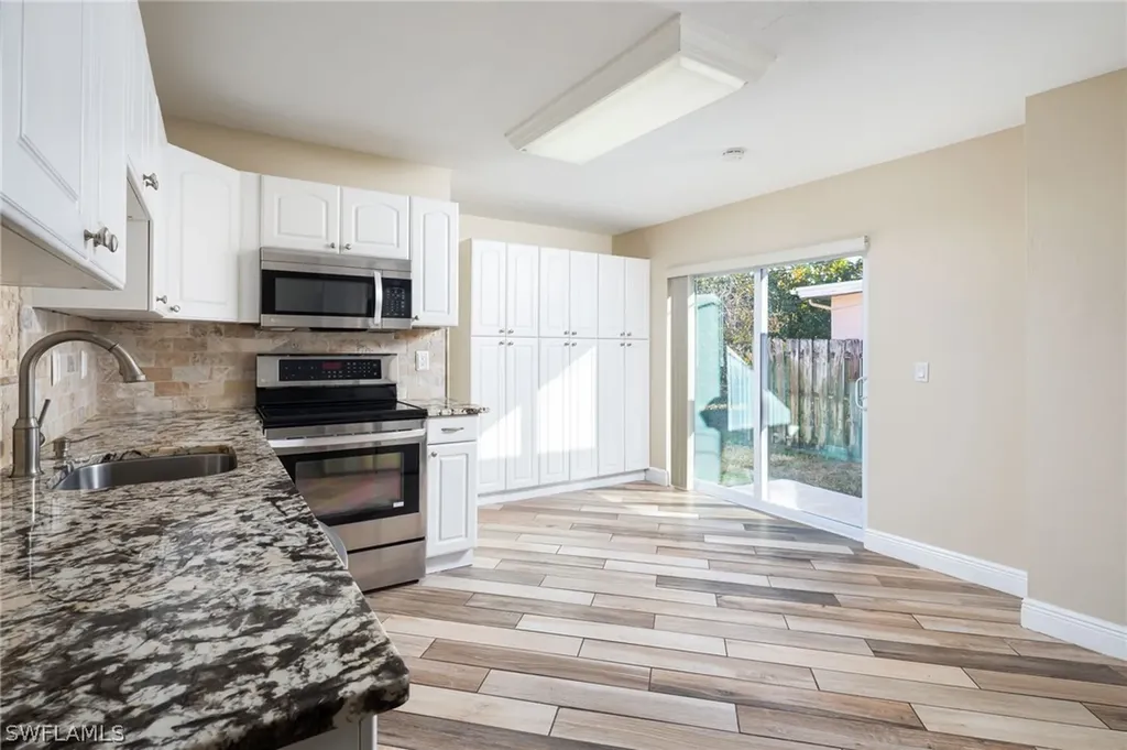 741 105th Avenue N Naples FL 34108