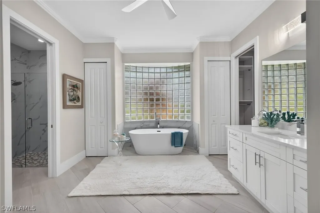 6461 Livingston Woods Lane Naples FL 34109
