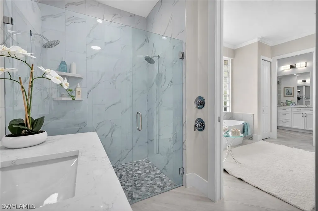 6461 Livingston Woods Lane Naples FL 34109