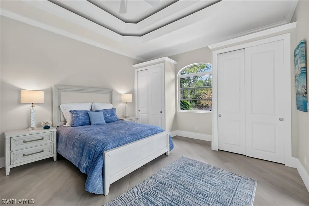 6461 Livingston Woods Lane Naples FL 34109