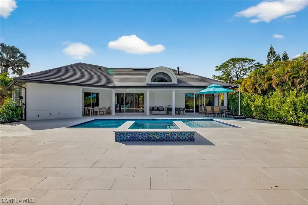 6461 Livingston Woods Lane Naples FL 34109