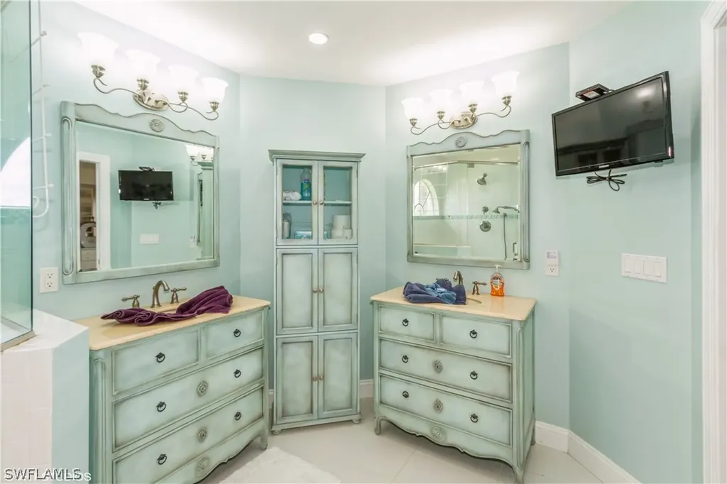 2611 Citrus Lake Drive Naples FL 34109
