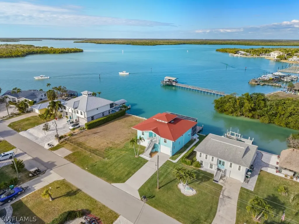 105 Pago Pago Drive W Naples FL 34113