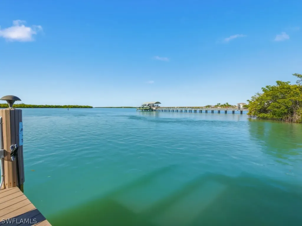105 Pago Pago Drive W Naples FL 34113