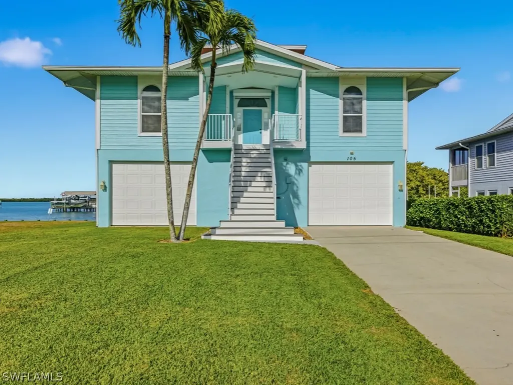 105 Pago Pago Drive W Naples FL 34113