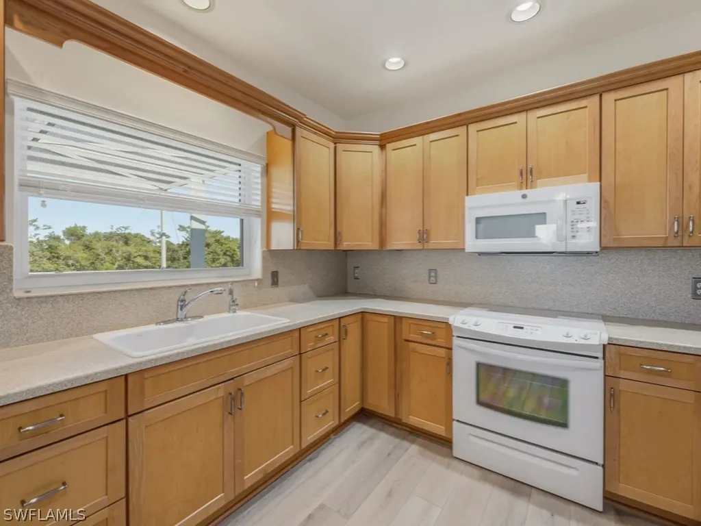 105 Pago Pago Drive W Naples FL 34113