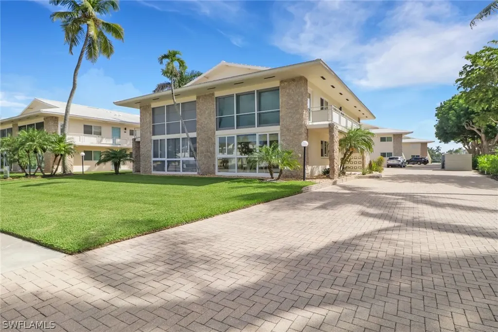 2500 Gulf Shore Boulevard N Naples FL 34103