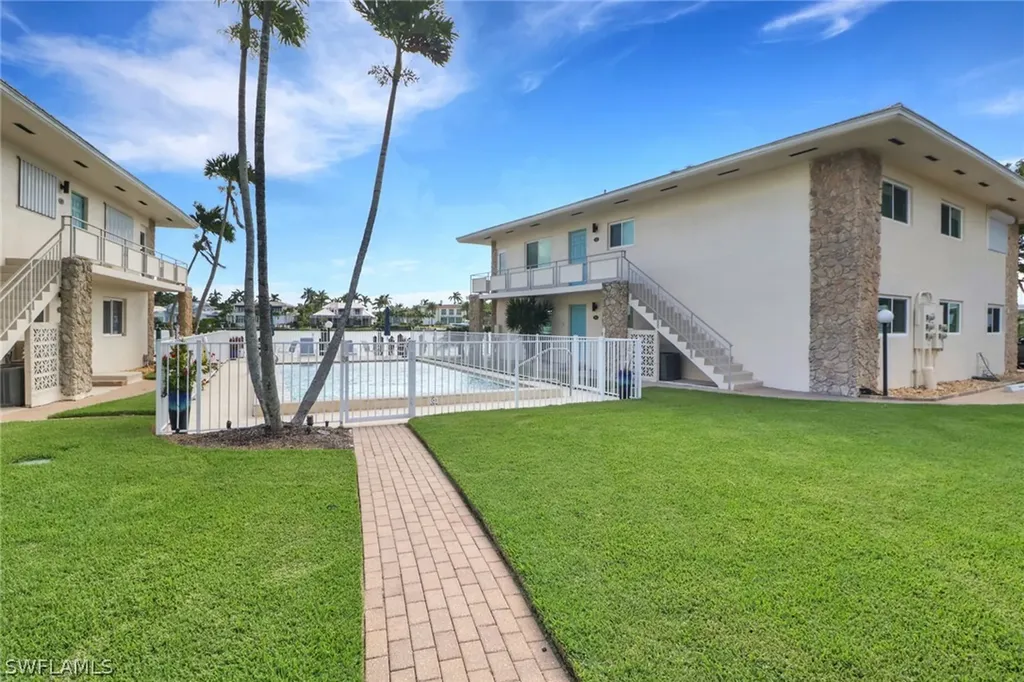 2500 Gulf Shore Boulevard N Naples FL 34103