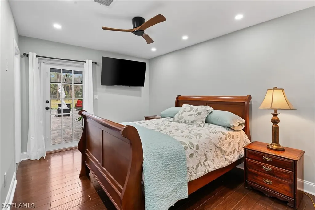 620 E Fort Thompson Avenue Labelle FL 33935