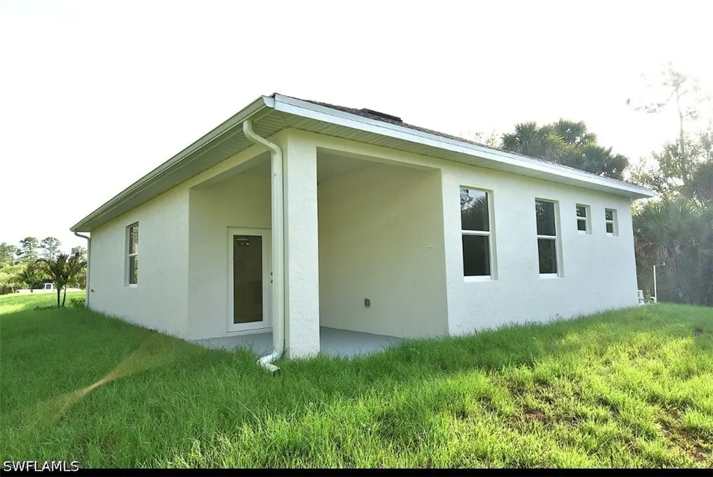 2958 70th Avenue NE Naples FL 34120