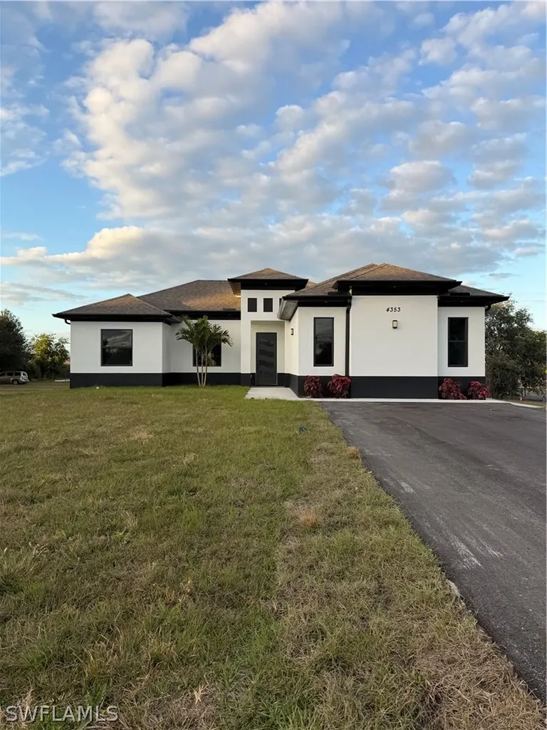 4353 22nd Avenue NE Naples FL 34120