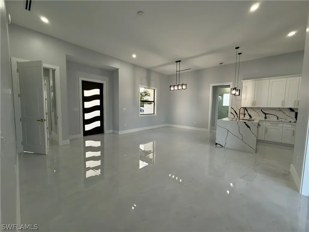 4353 22nd Avenue NE Naples FL 34120