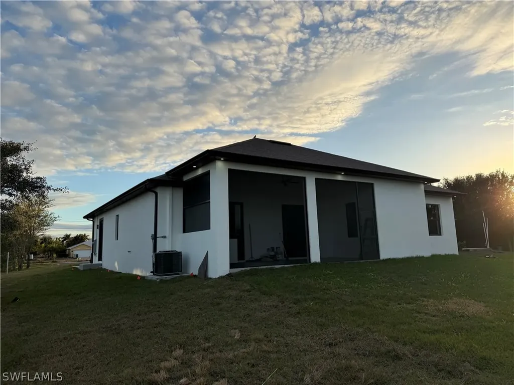 4353 22nd Avenue NE Naples FL 34120