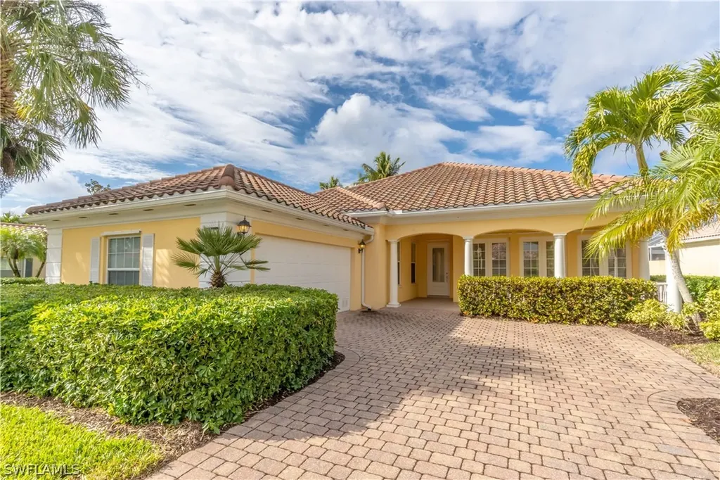 Naples FL, 7337 Donatello Court