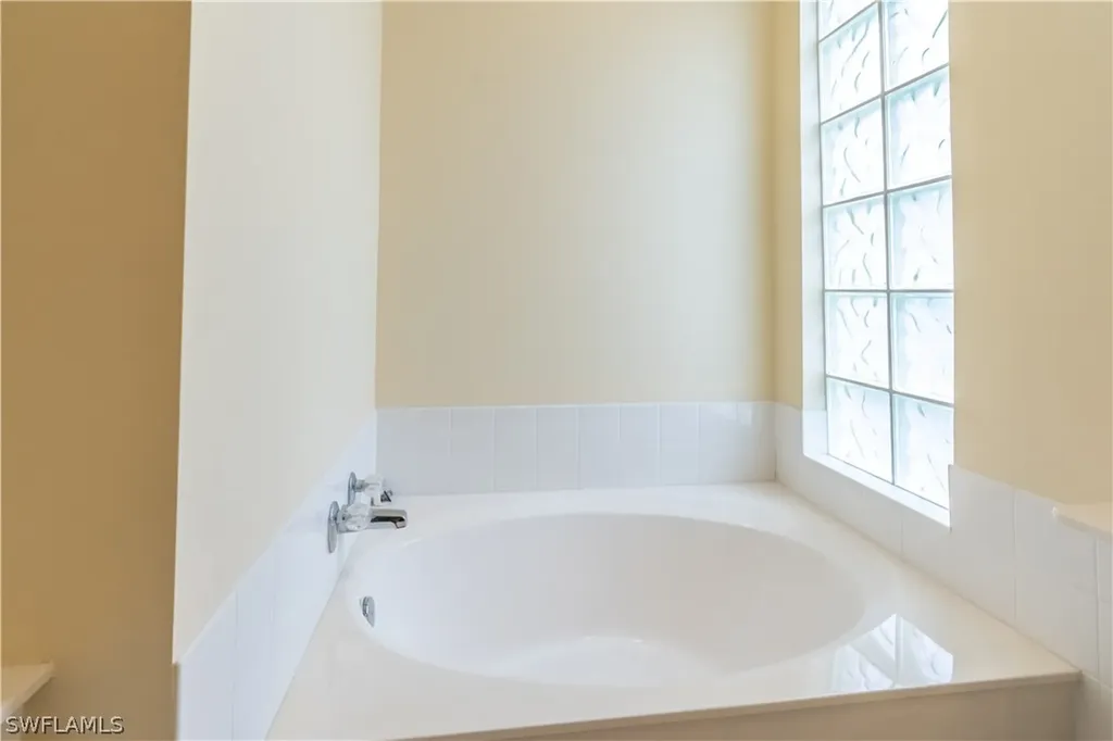 7337 Donatello Court Naples FL 34114