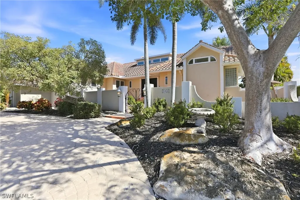 26876 Mclaughlin Boulevard Bonita Springs FL 34134