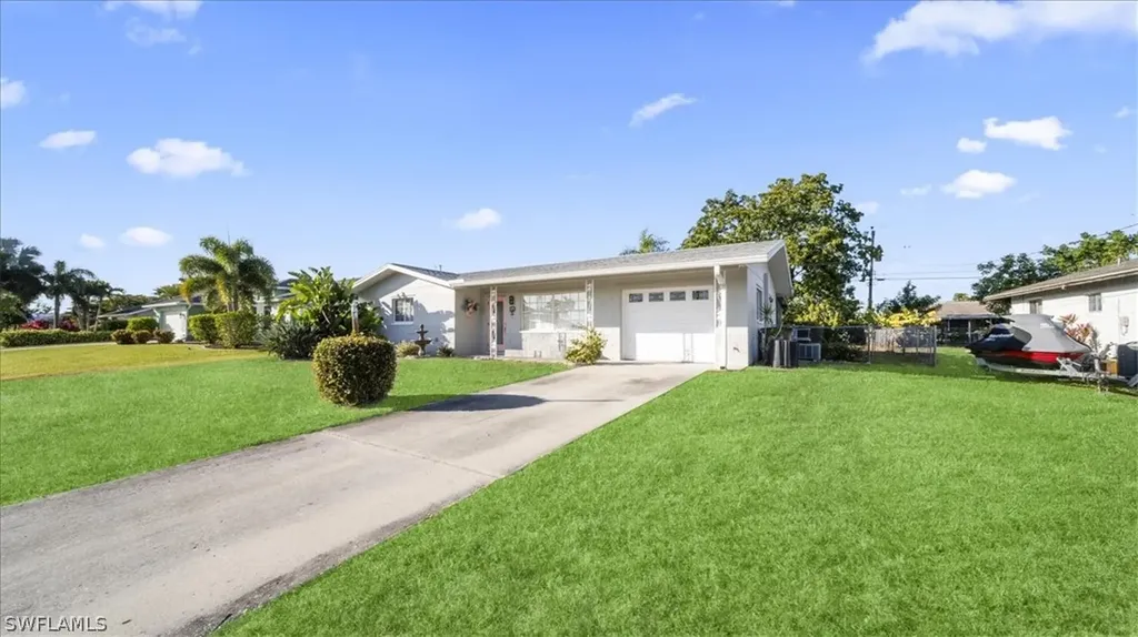 511 SE 34th Terrace Cape Coral FL 33904