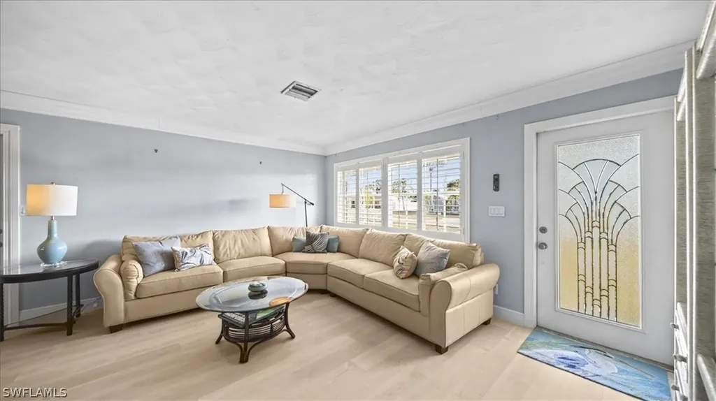 511 SE 34th Terrace Cape Coral FL 33904