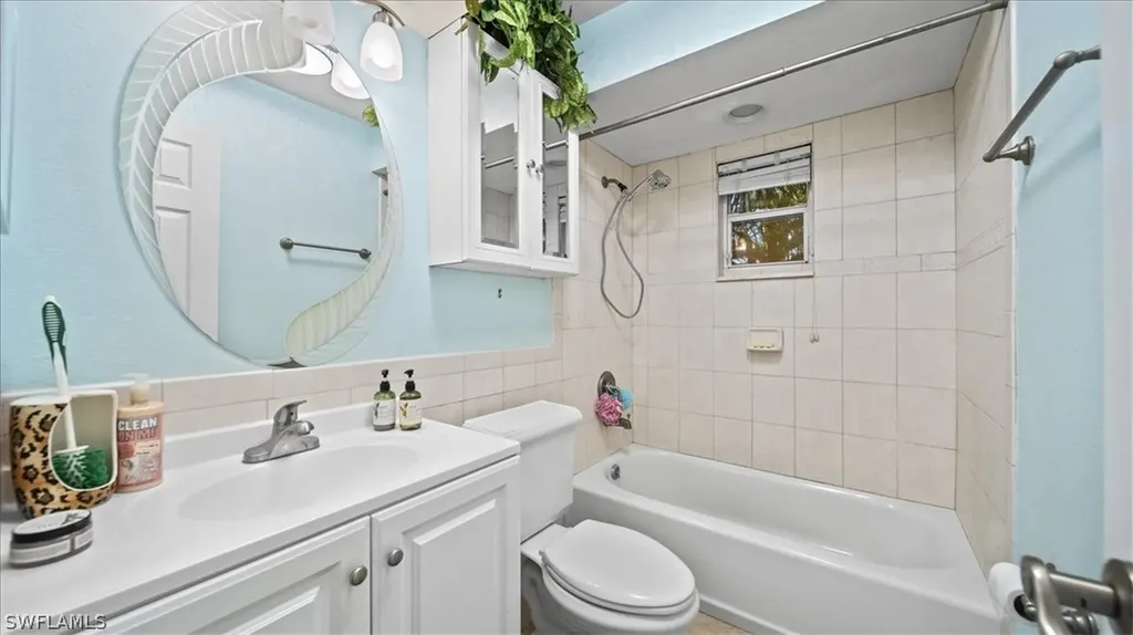 511 SE 34th Terrace Cape Coral FL 33904