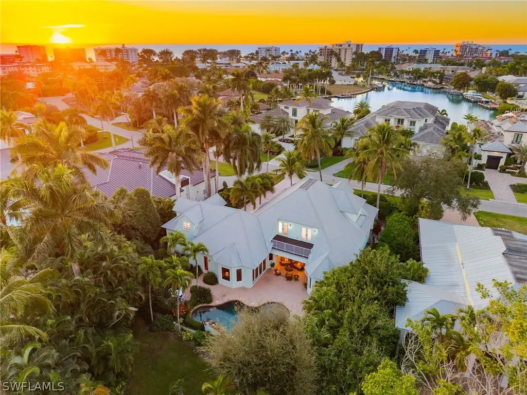 368 Hawser Lane Naples FL 34102