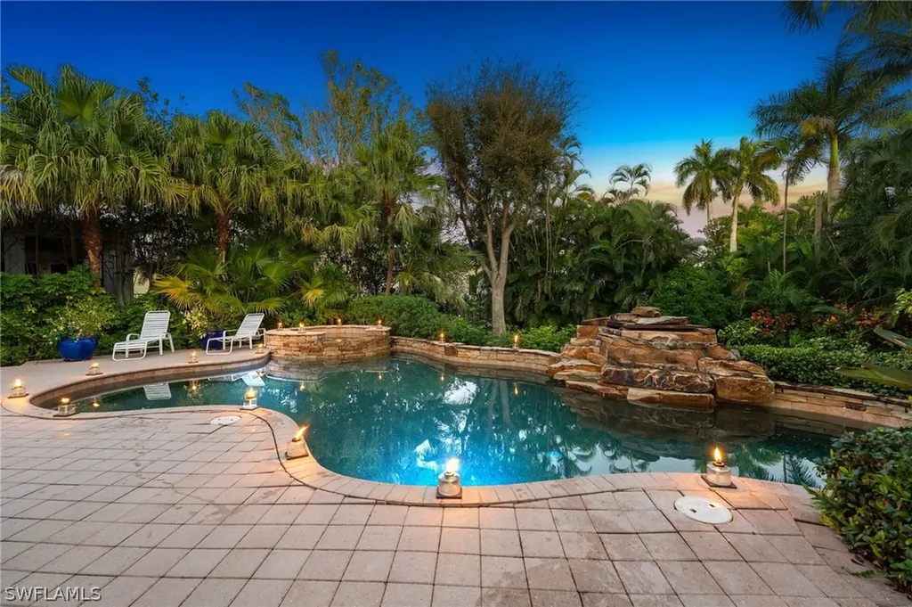 368 Hawser Lane Naples FL 34102