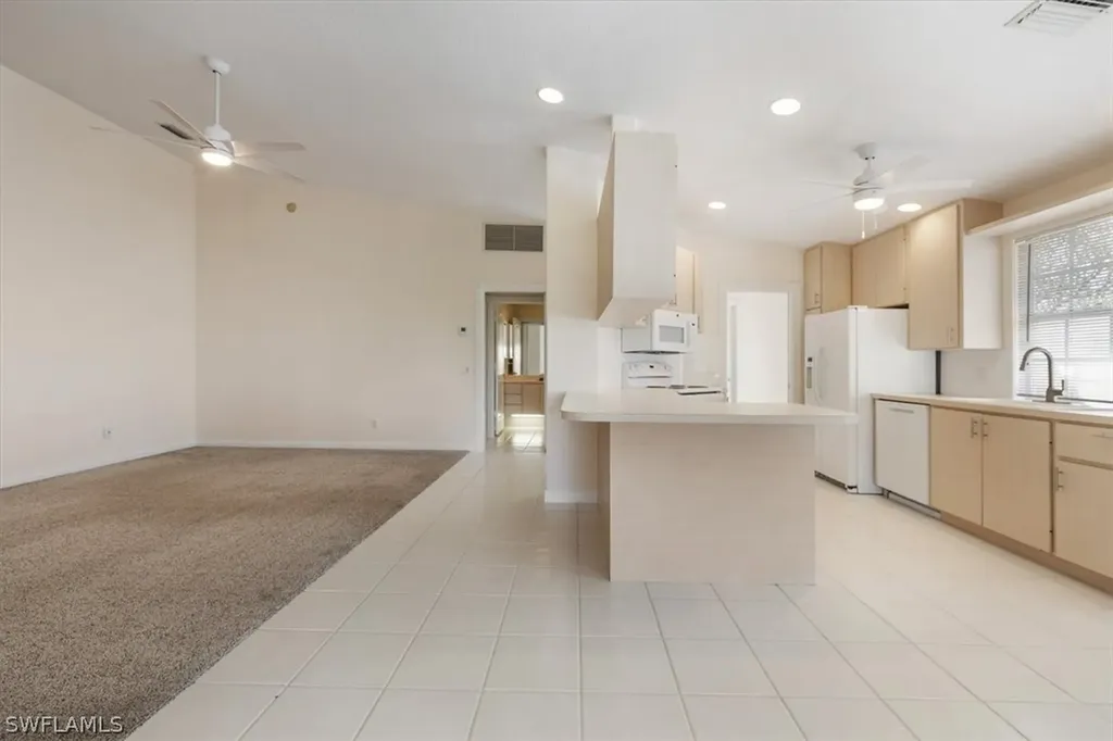 3575 El Verdado Court Naples FL 34109